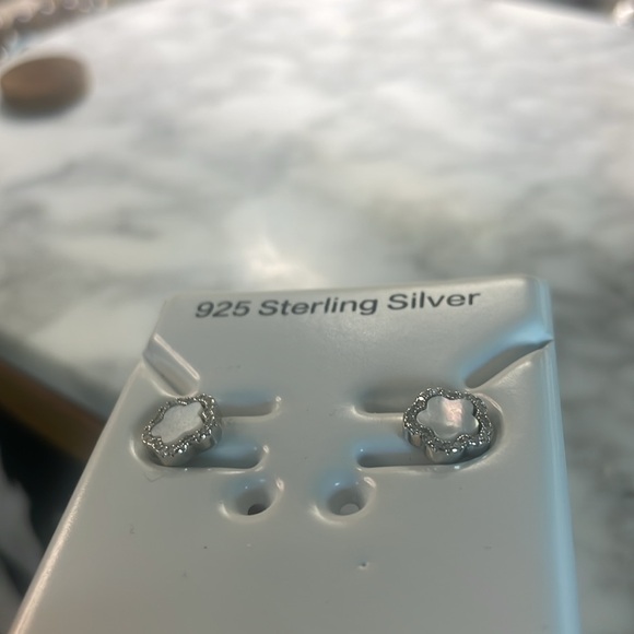 Moissanite & Mother Of Pearl Studs 925 Sterling - Picture 3 of 5